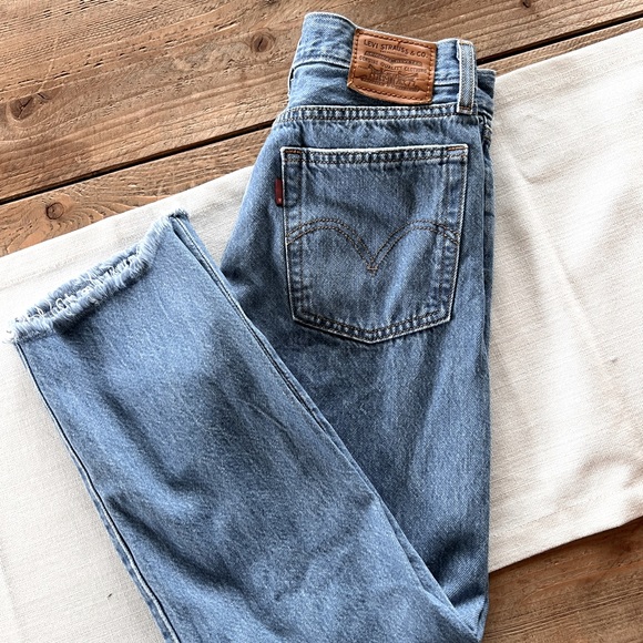 Womens Wedgie Levi Jeans - Picture 1 of 3